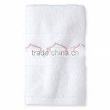 Affinity Soft White Jacquard Bath Towel Stock Supplier's Choice