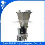 Single screw volumetric feeder