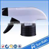 Plastic Hand-held Stream Trigger Sprayer for Garden Watering thumbnail-4