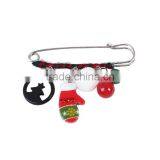 Resin Pin Brooches Glove Christmas Tree Silver Tone Multicolor Red Rhinestone Bulk Brooch thumbnail-2