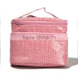 2016 fashion hot selling cosmetic bag with carrier