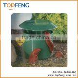 Snails and Worms Trap thumbnail-1