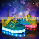 Factory Wholesale New design Light up shoes Children kids LED shoes sneakers Latest Cool footwear for girls boys