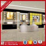 Popular MDF Glass Perfume Display Showcase thumbnail-3