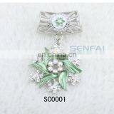 High Quality Scarf With Pendant Jewelry in Green Enamel and Clear Crystal Beads