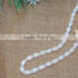 7-10 mm White Rice Shape Freshwater Pearl Strand thumbnail-2