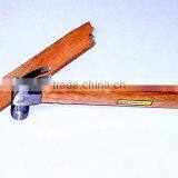 Claw Hammer With Wooden Handle thumbnail-3