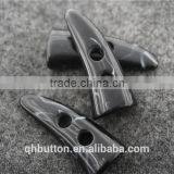 BLACK 2-HOLES HORN RESIN BUTTON