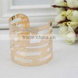 Fashion Iron Gold Hollow Bangle Cuff Bracelet for Women thumbnail-2