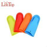 FDA & LFGB Approved Wholesale Silicone Gloves for Cooking Oven Mitts thumbnail-3