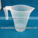 plastic medicine custom measuring cup with handle