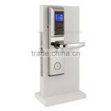 1502S 2016 Luxury Keyless RF Card Hotel Key Card Lock With LCD Screen