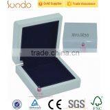 Luxury White Earring Gift Box thumbnail-1