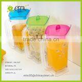 2L Hot and Cold Plastic Water/juice/tea Bottle With Color Lid thumbnail-1