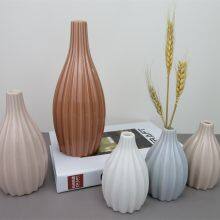 Ceramic Vase thumbnail-2