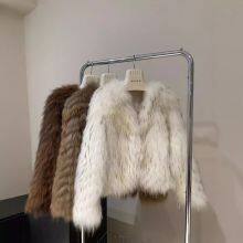 Casaco de pele importado para mulheres, novidade 2024, com listras de peles de raposa trançadas, estilo YOUNG, casaco de moda thumbnail-2