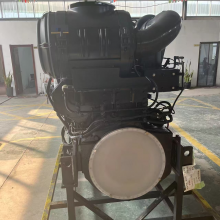 Komatsu SAA6D170E-5 Diesel Motor for Wheel Loaders WA600-6/WD600-6 Diesel Engine thumbnail-1