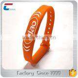 RFID MIFARE DESFire 2K Wristband Rewearable Silicone Rfid Wristbands thumbnail-1