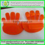 Magic Hand Rubber Silicone Massage Glove thumbnail-1