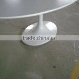 Dining Room Fiberglass Oval Tulip Table thumbnail-3