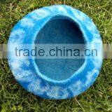 New Zealand Sheep Wool Animal Cave thumbnail-1