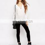Wholesale Lace Up Folk Fashion White Long Sleeve Blouse for Women thumbnail-5