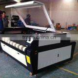 Small Size Automatic Feeding Cloth CNC CO2 Laser Cutting Machine