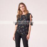 2017 BEST STYLE Women Simple Floral Print Bare Shoulder Blouse thumbnail-4