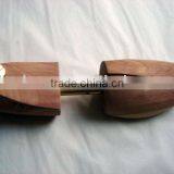 Cedar Shoe Tree