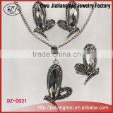 Sweet Alloy Necklace Gold Plated Lovely Long Pendant Necklaces for Girls thumbnail-1