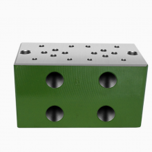 Hydraulic Valve Block thumbnail-1