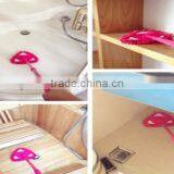 Triangle Shape Chenille Duster thumbnail-1