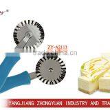 Novel Multi-functional Stainless Steel Flower Wheel Pizza Cutter thumbnail-1