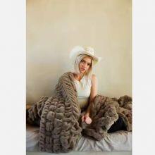 Luxury Both Sides Soft Rabbit Faux Fur Comforter Quilt Bedding Fluffy Thick Couple Blankets Throws for Winter King Size thumbnail-2