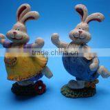 New design resin rabbits statue crafts for 2017 easter