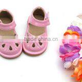 Manufacture 2016 New Arrival OEM Custom Leather Cute Newborn Squeaky Shoes Baby Girl Sandals thumbnail-3