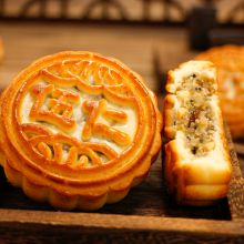 mooncake Chinese traditional food