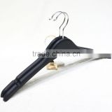 Manufacturer clothes hanger and plastic clothes hanger wholesale for display