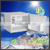 Semiconductor Hotel Mini Freezer thumbnail-1