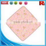 China Supplier Printing Velour Customized Cotton Hooded Baby Towel Wholesale Babyhood Hooded Towels thumbnail-4