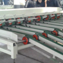 Woodworking Automatic NC Plywood Veneer Clipper Machine thumbnail-5