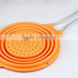 Silicone Collapsible Colander With Stainess Steel Handle thumbnail-4
