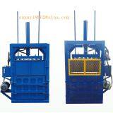 High Quality and Best Price Hydraulic Baler for Old Clothes thumbnail-2