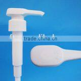 28mm Ribbed Plastic Long Sprayer Lotion Pump thumbnail-4