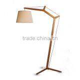 Wood floor lamp with E27 lamp holder CE, UL RoHS certificate