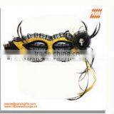 PRETTY GOLD GLITTER WITH SKULL PARTY MASK thumbnail-1