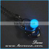 Plated Noctilucent Necklace Pendant Women Heart Shape Glow Dark Necklace thumbnail-2