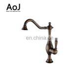 All Copper and Lead European Classic Gutters With a Standard Open-hole Kitchen Hot Water Mixer Faucet thumbnail-6