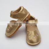 Kids Leather Metarial and Rubber Squeaky Shoes Wholesale thumbnail-2