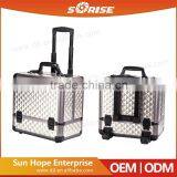 New Product Supply By China Cute Aluminum Makeup Case thumbnail-3